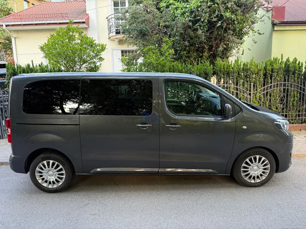 Zdjęcie: 2021 Toyota ProAce