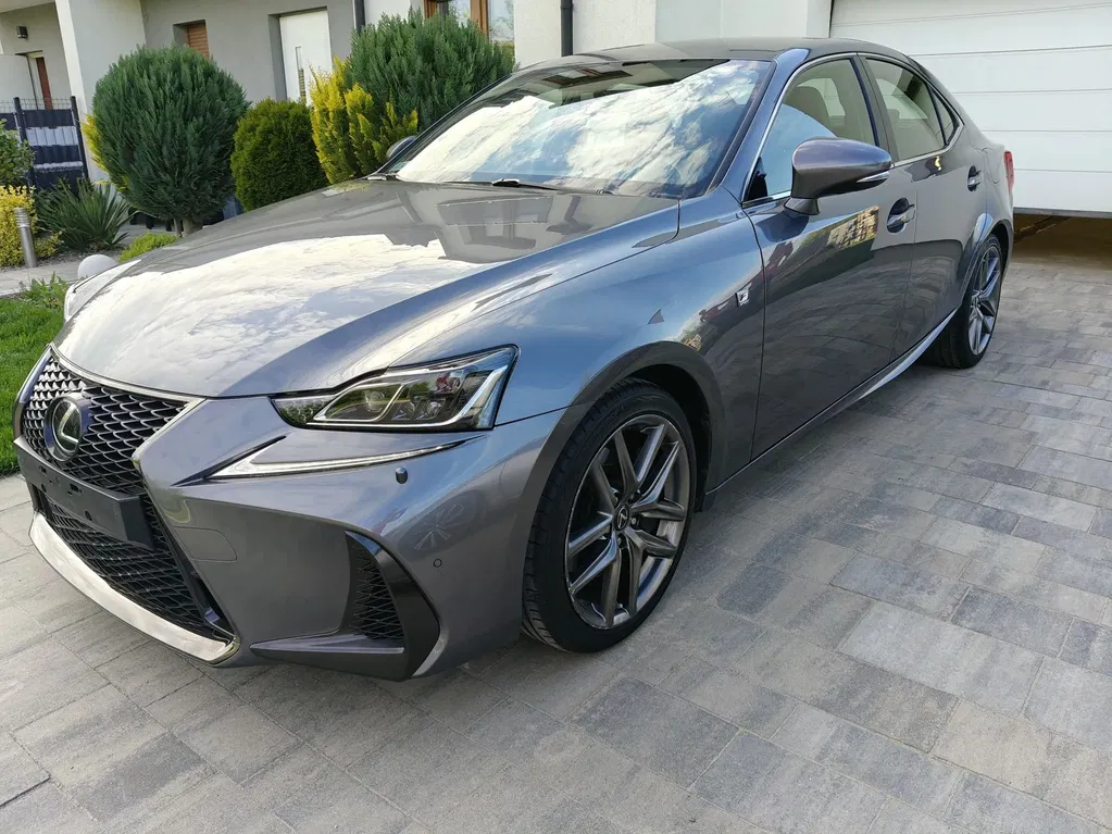 Zdjęcie: 2016 Lexus IS