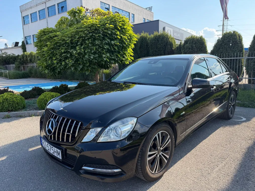 Zdjęcie: 2010 Mercedes-Benz E Klasa
