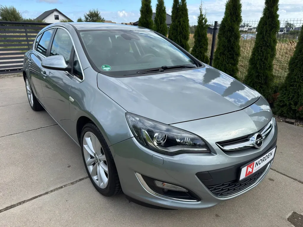 Zdjęcie: 2015 Opel Astra