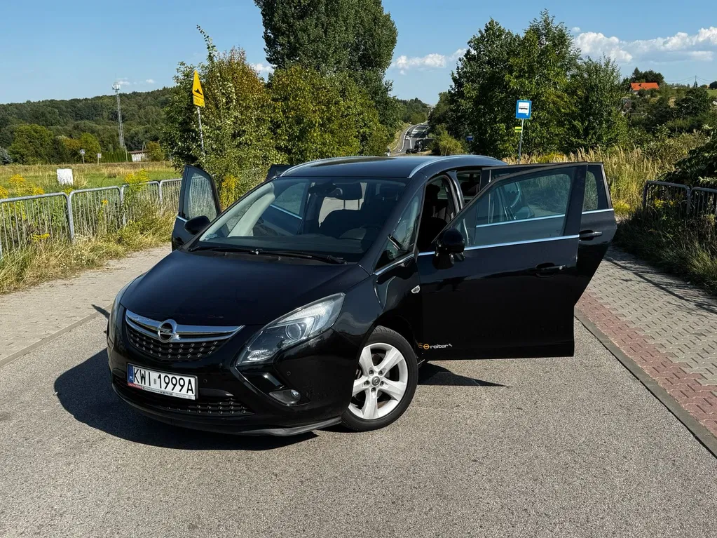 Zdjęcie: 2012 Opel Zafira