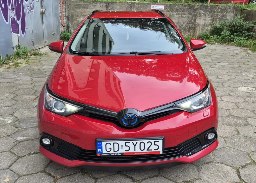 Zdjęcie: 2015 Toyota Auris