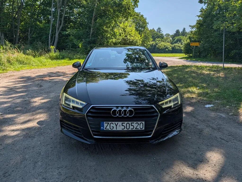 Zdjęcie: 2018 Audi A4Limousine