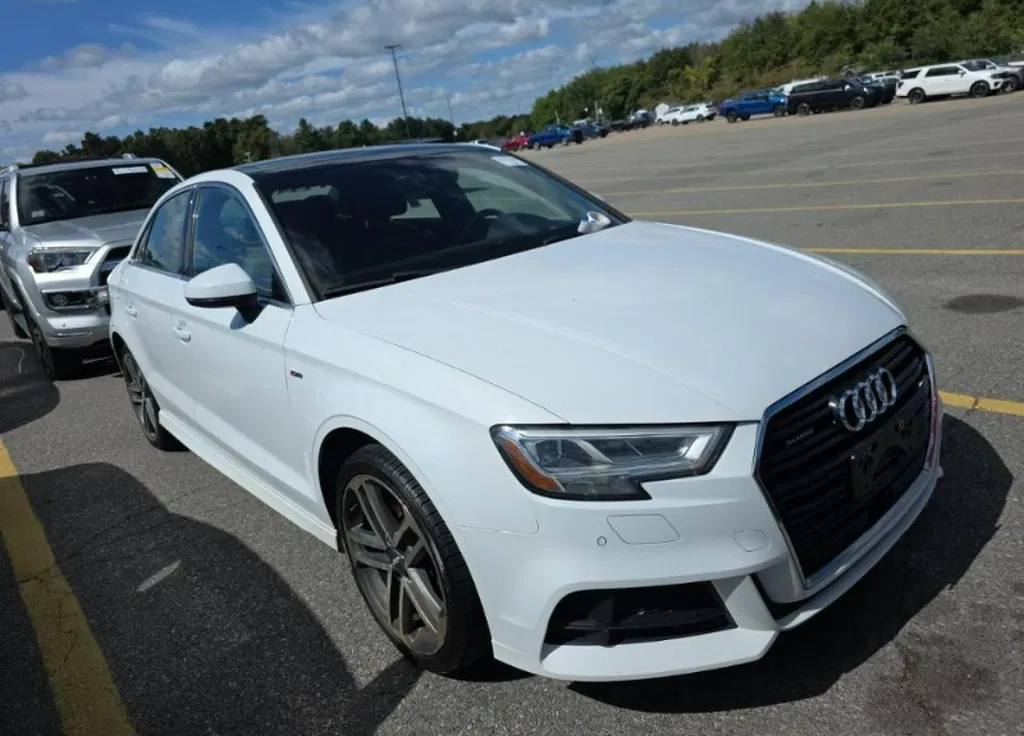 Zdjęcie: 2019 Audi A3 Limousine