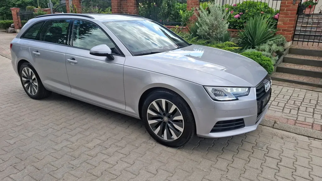 Zdjęcie: 2016 Audi A4 Avant