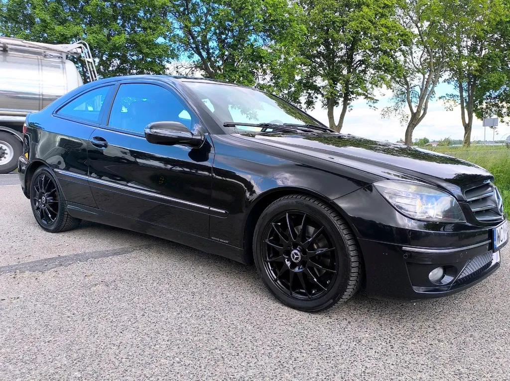 Zdjęcie: 2010 Mercedes-Benz CLC