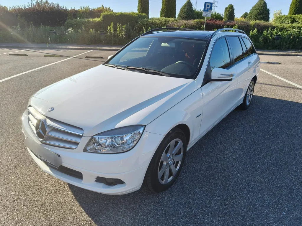 Zdjęcie: 2010 Mercedes-Benz C Klasa