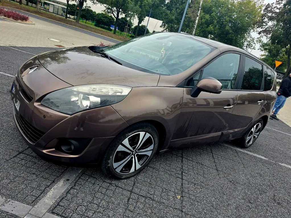 Zdjęcie: 2011 Renault Scenic