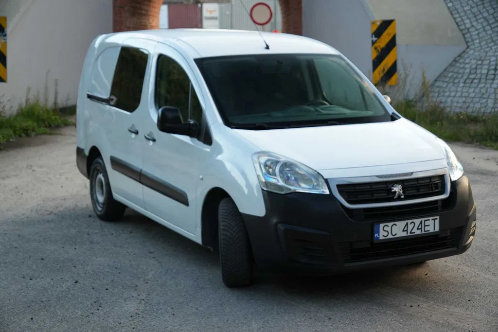 Zdjęcie: 2017 Peugeot Partner