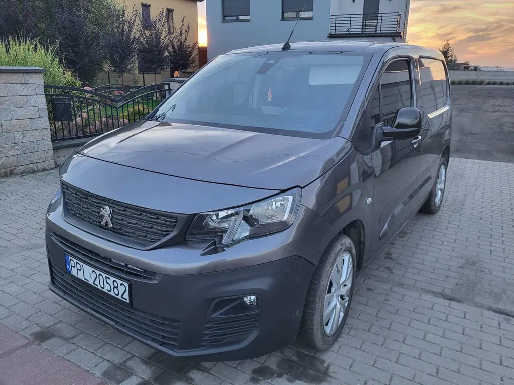 Zdjęcie: 2023 Peugeot Partner