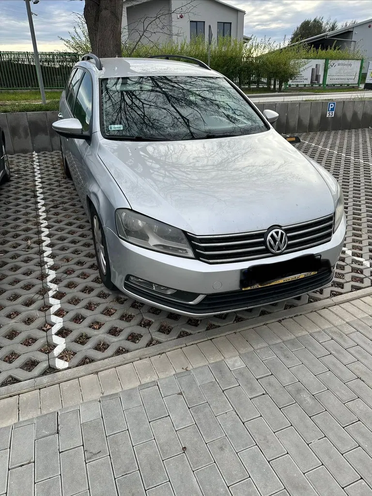 Zdjęcie: 2011 Volkswagen Passat