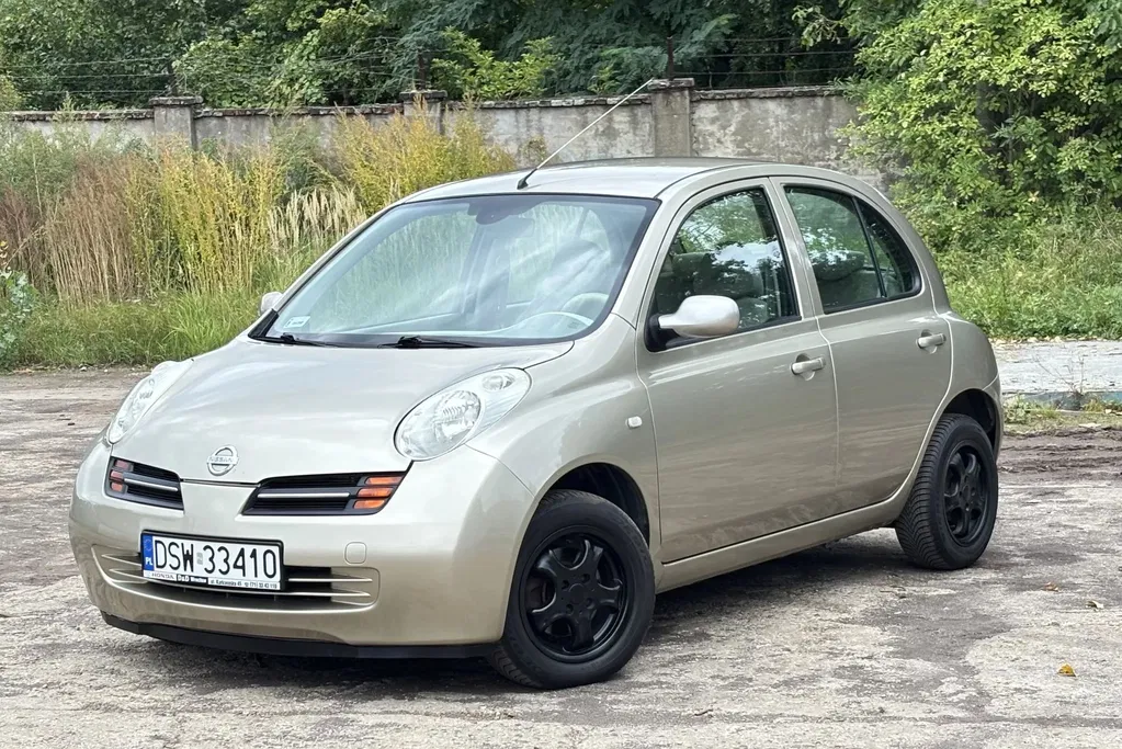 Zdjęcie: 2004 Nissan Micra