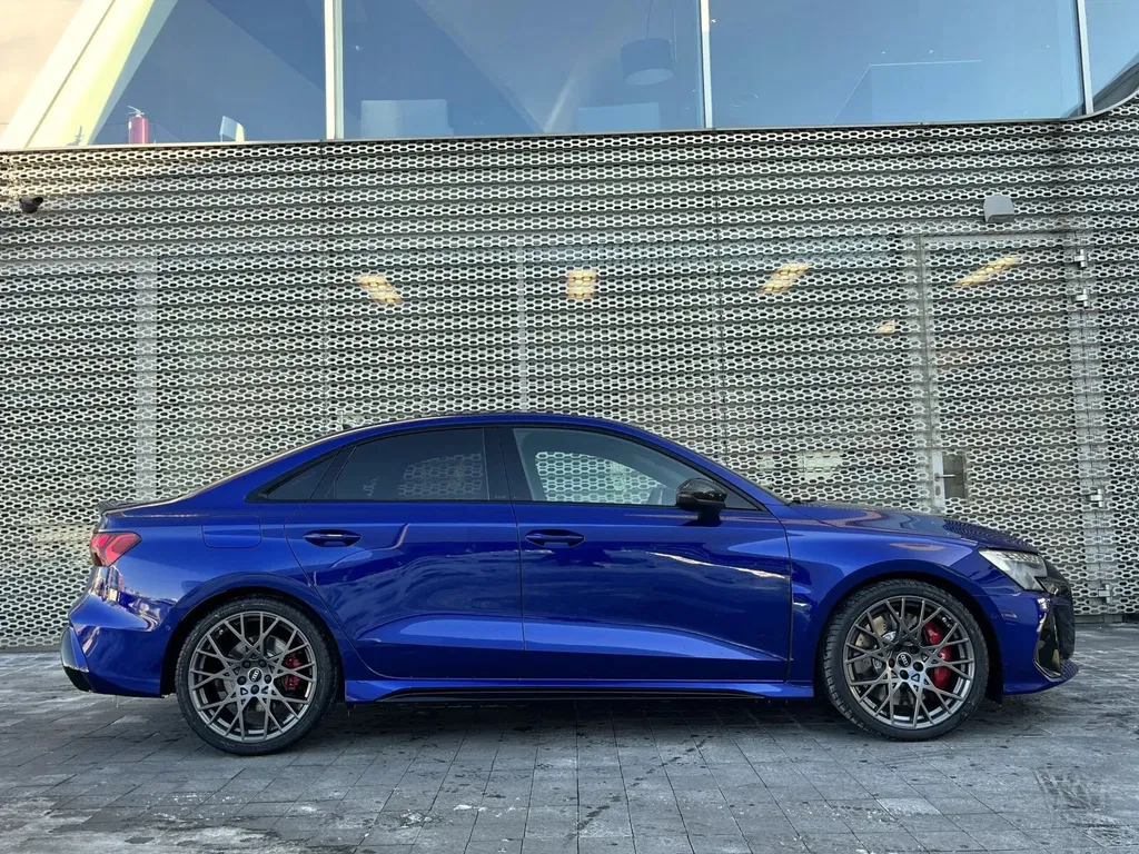 Zdjęcie: 2026 Audi RS3 Limousine