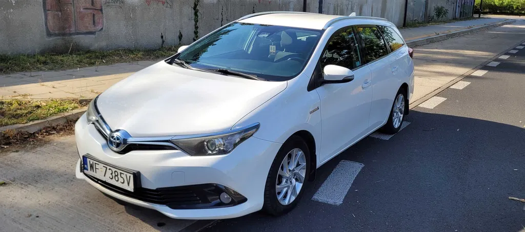Zdjęcie: 2016 Toyota Auris