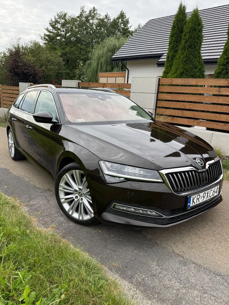Zdjęcie: 2021 Skoda Superb