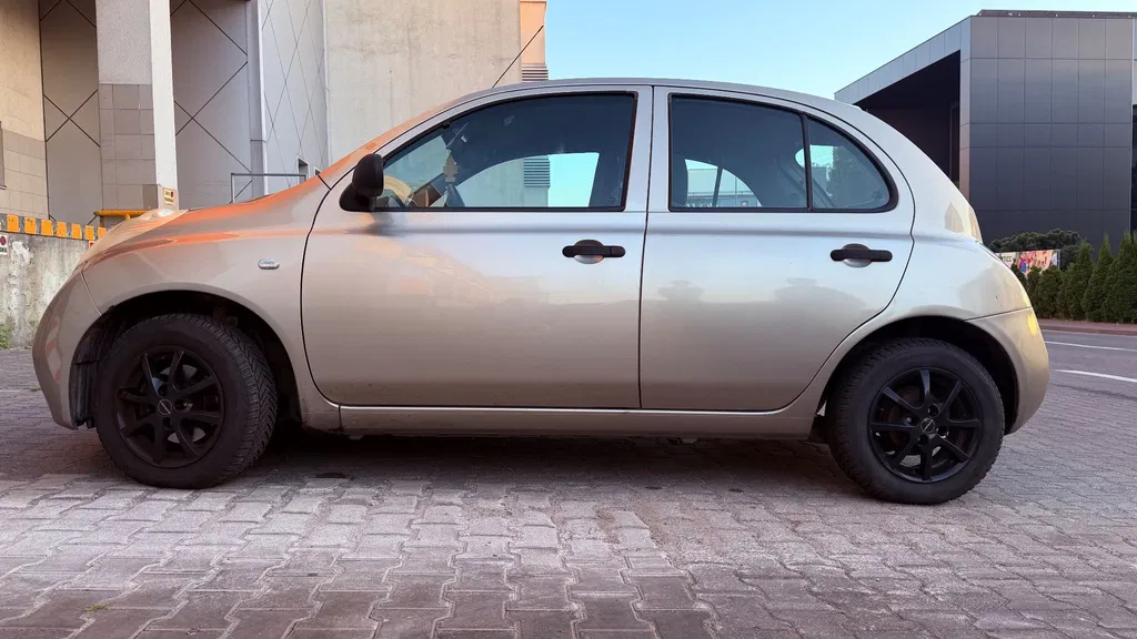 Zdjęcie: 2004 Nissan Micra