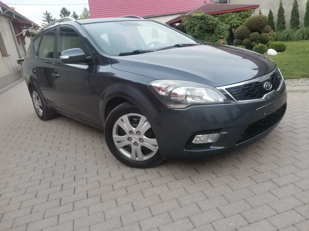 Zdjęcie: 2012 Kia Cee'd
