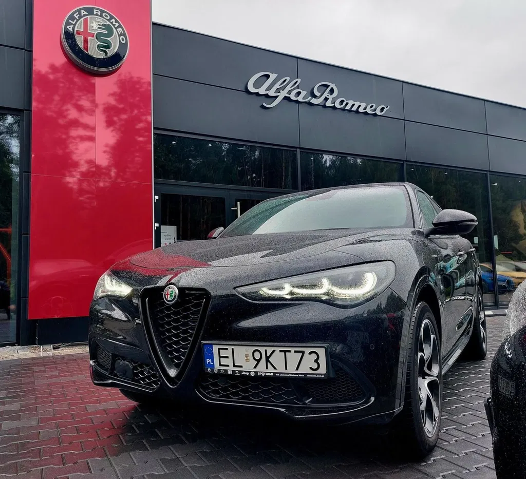 Zdjęcie: 2023 Alfa Romeo Stelvio