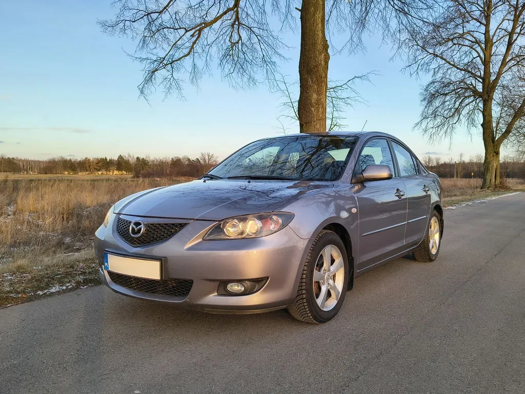 Zdjęcie: 2004 Mazda 3