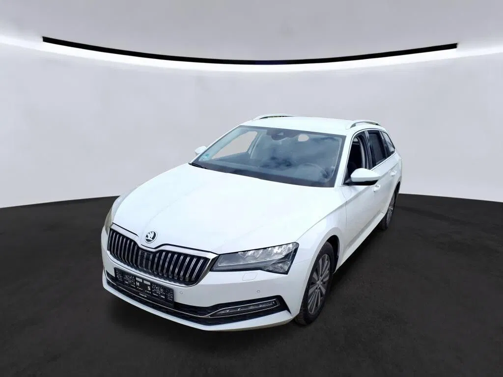 Zdjęcie: 2023 Skoda Superb