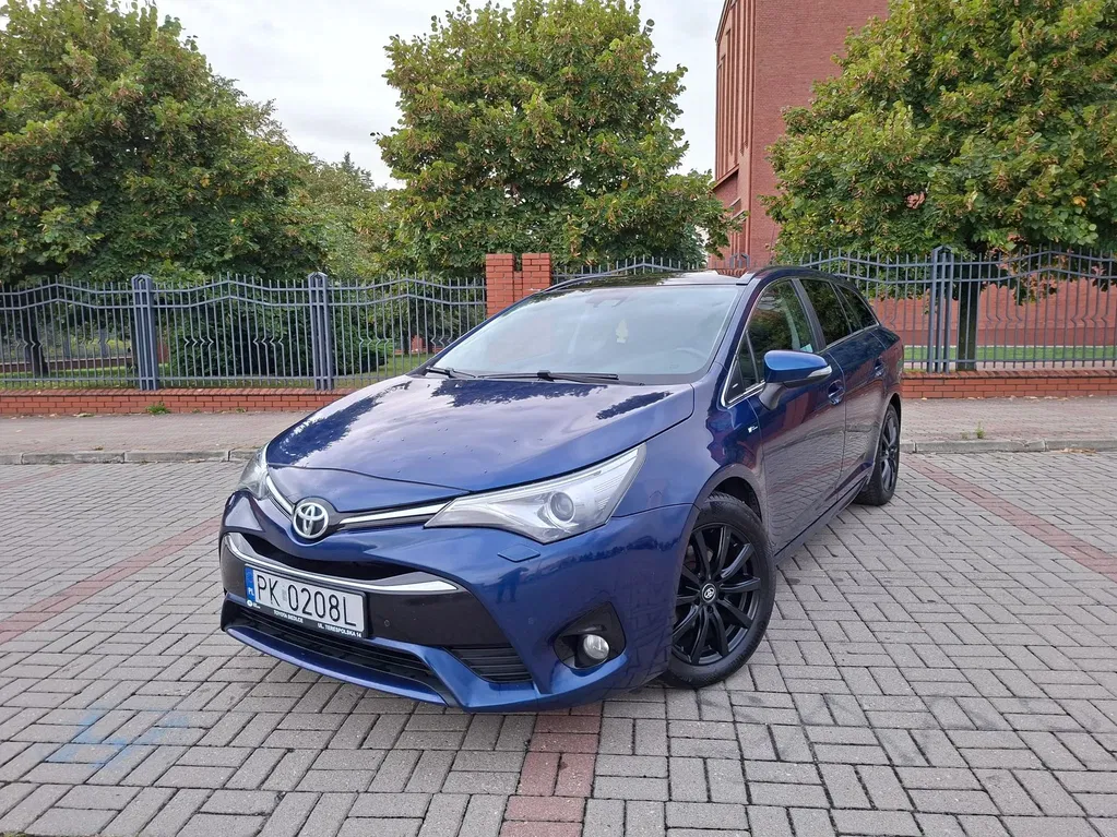 Zdjęcie: 2016 Toyota Avensis