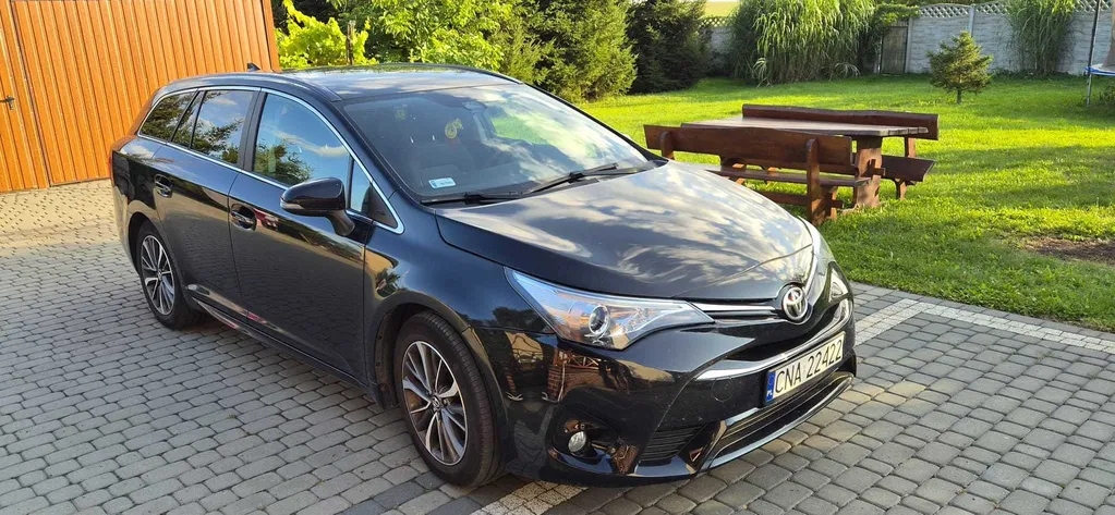 Zdjęcie: 2017 Toyota Avensis