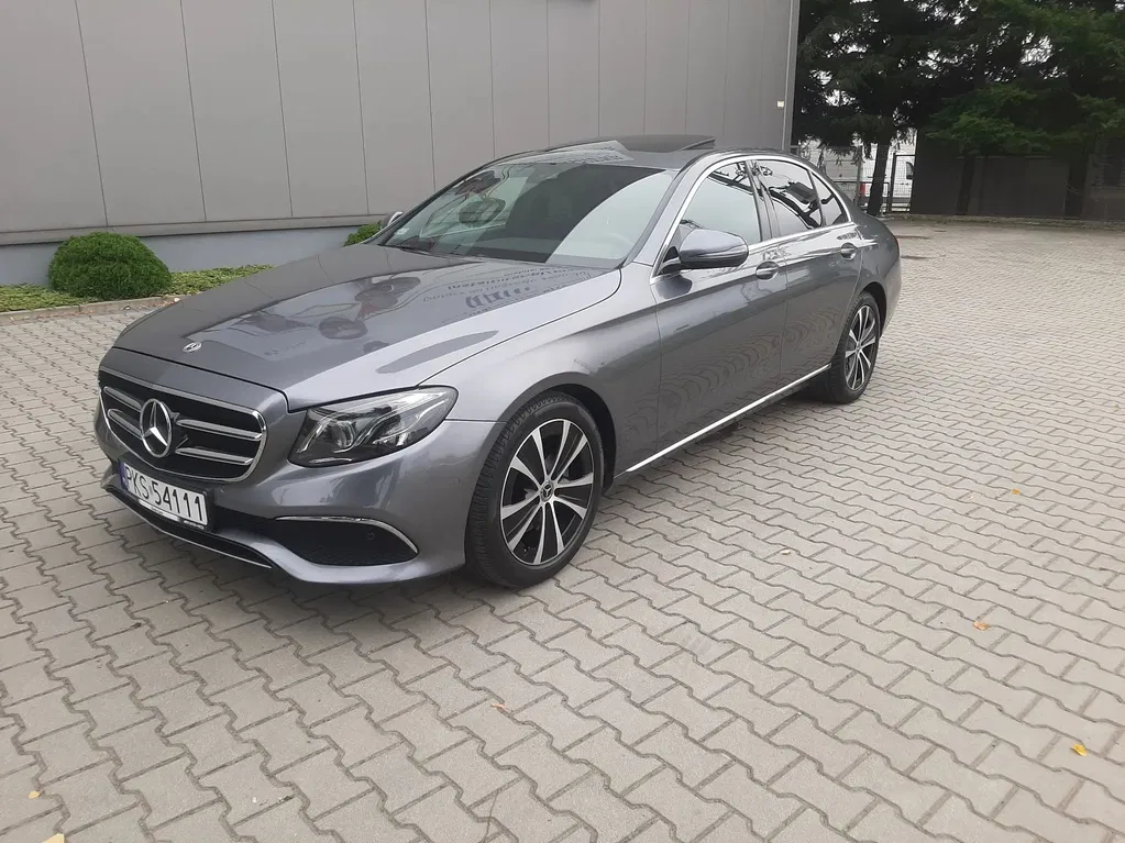 Zdjęcie: 2018 Mercedes-Benz E Klasa