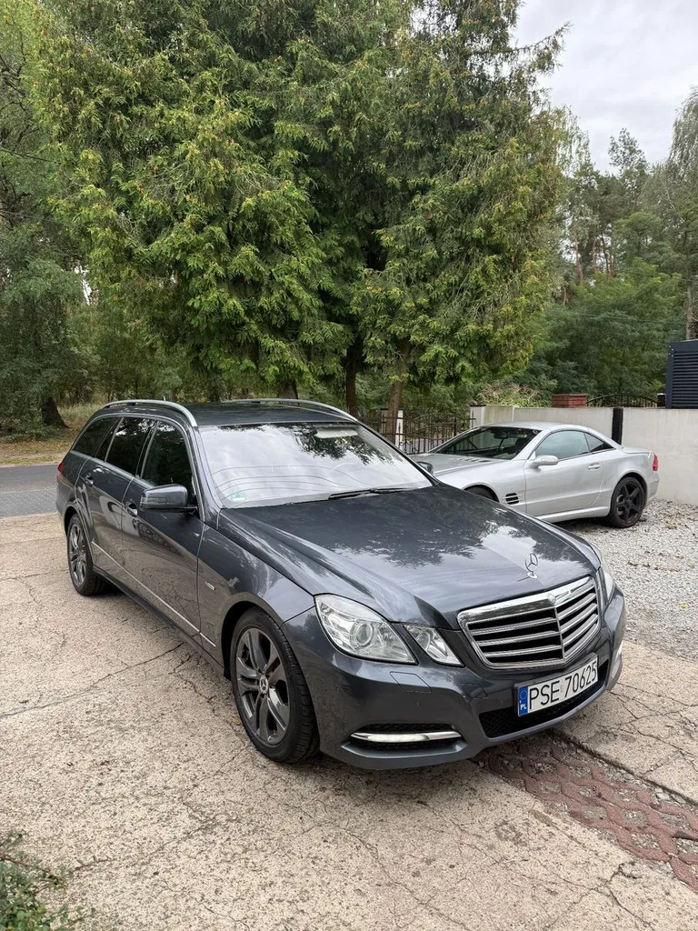 Zdjęcie: 2012 Mercedes-Benz E Klasa