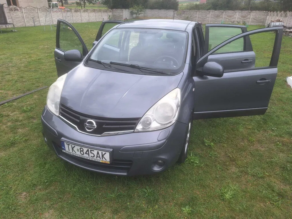 Zdjęcie: 2010 Nissan Note