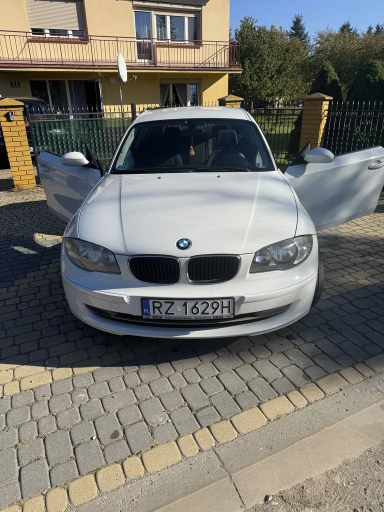 Zdjęcie: 2009 BMW Seria 1