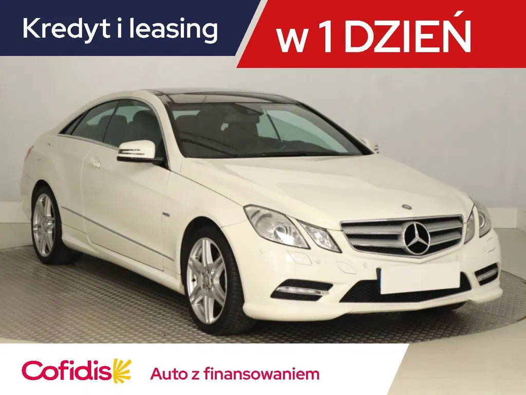 Zdjęcie: 2012 Mercedes-Benz E Klasa