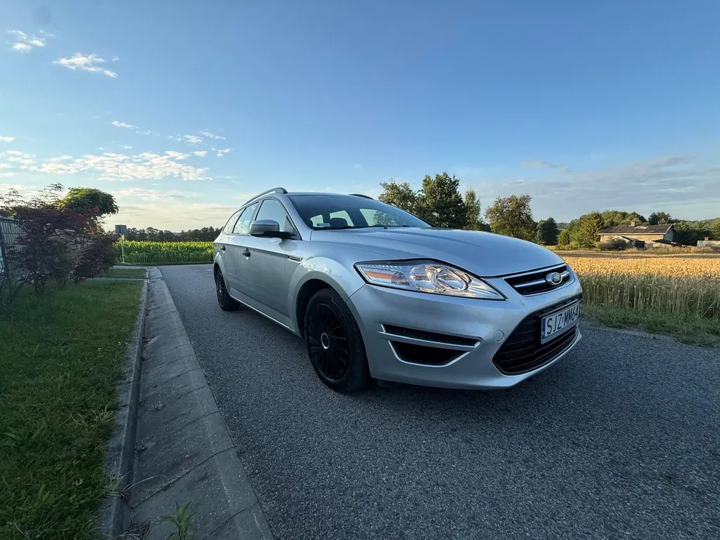 Zdjęcie: 2011 Ford Mondeo