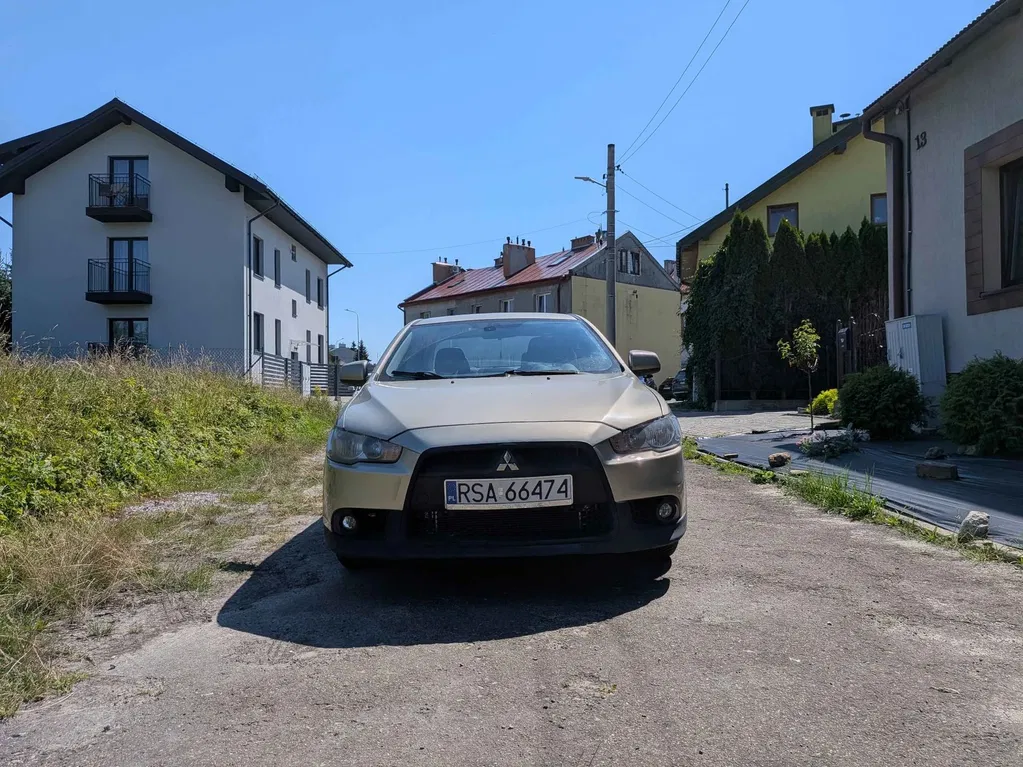 Zdjęcie: 2009 Mitsubishi Lancer