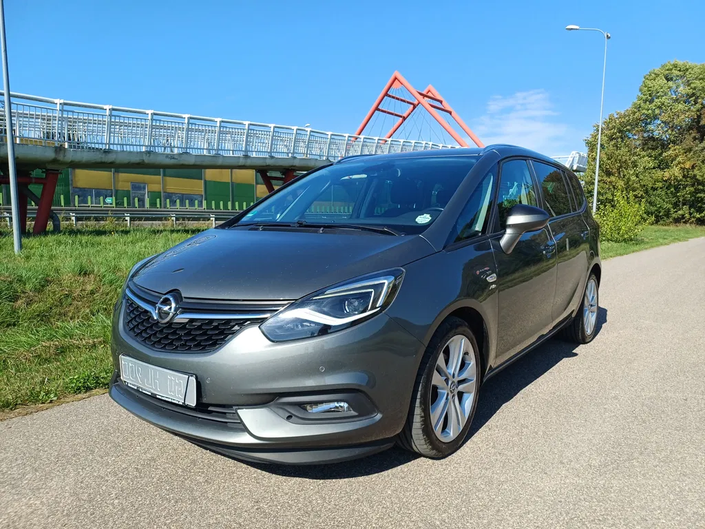 Zdjęcie: 2017 Opel Zafira