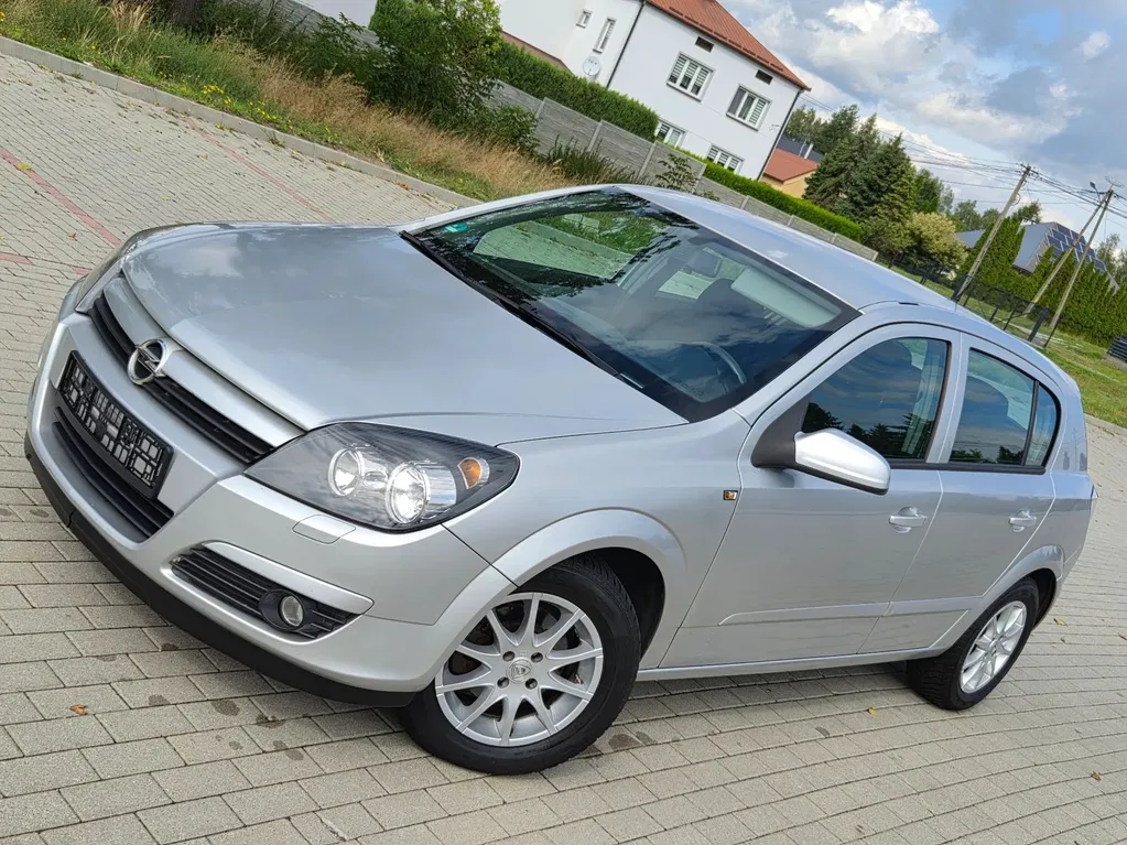Zdjęcie: 2005 Opel Astra