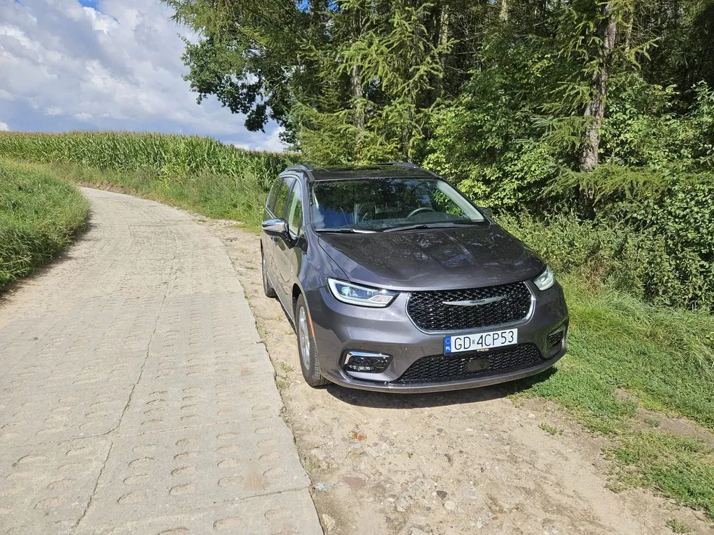 Zdjęcie: 2023 Chrysler Pacifica