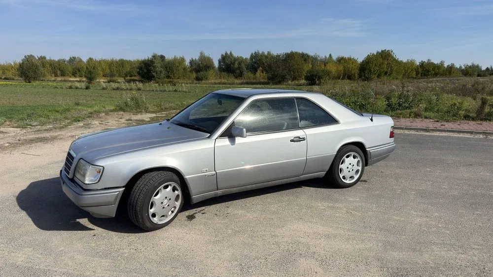 Zdjęcie: 1994 Mercedes-Benz E Klasa