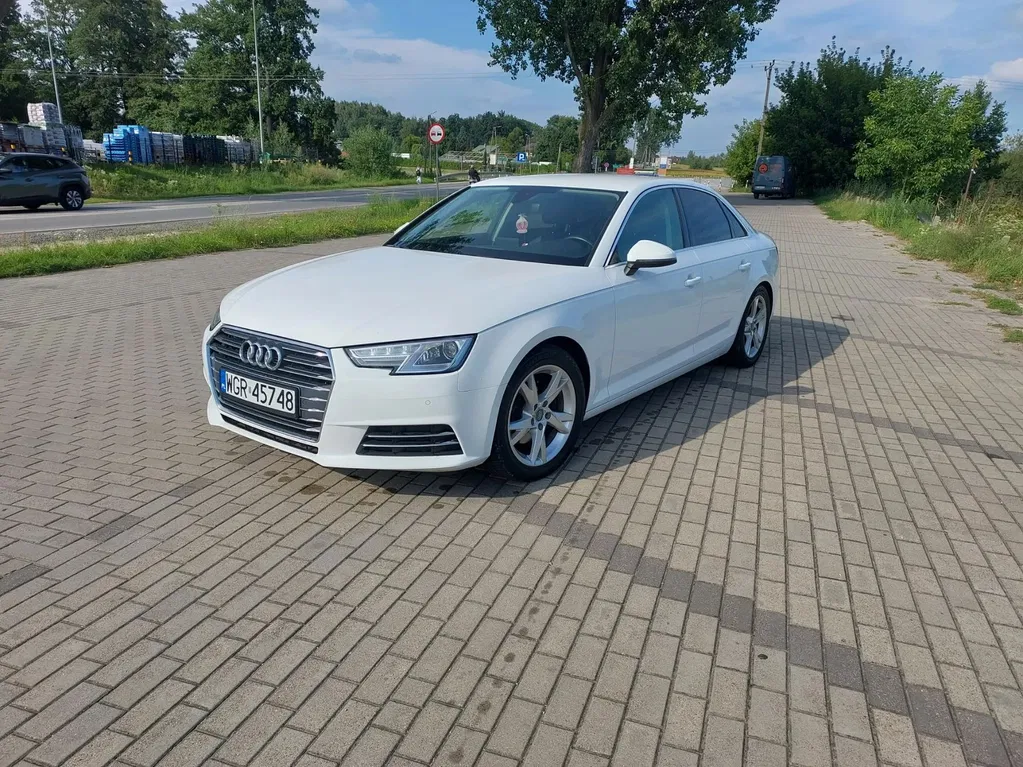 Zdjęcie: 2016 Audi A4Limousine