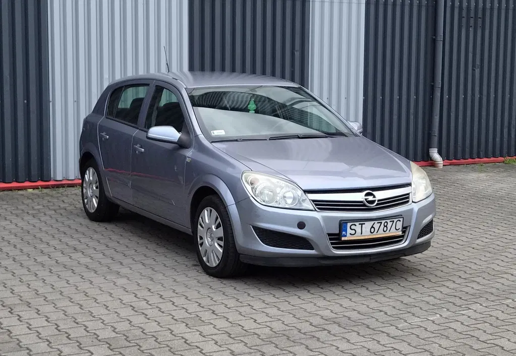 Zdjęcie: 2009 Opel Astra