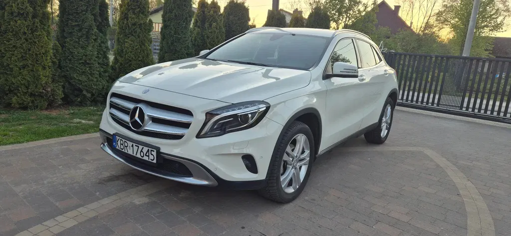 Zdjęcie: 2016 Mercedes-Benz GLA