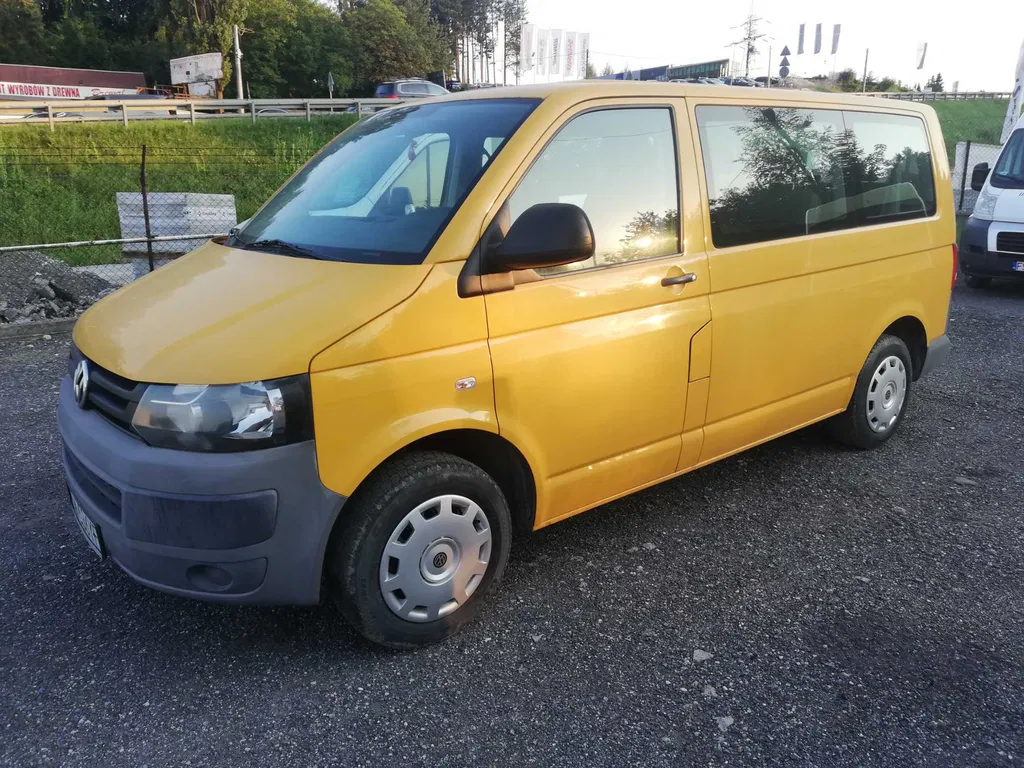 Zdjęcie: 2010 Volkswagen Caravelle