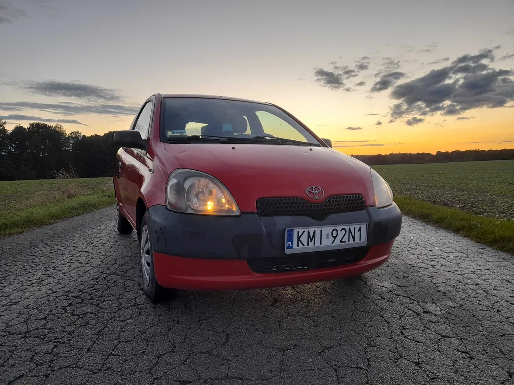 Zdjęcie: 2002 Toyota Yaris