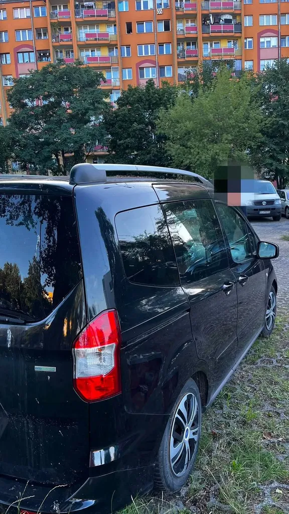 Zdjęcie: 2015 Ford Tourneo Courier