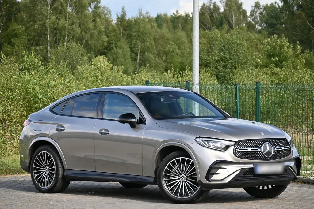 Zdjęcie: 2023 Mercedes-Benz GLC