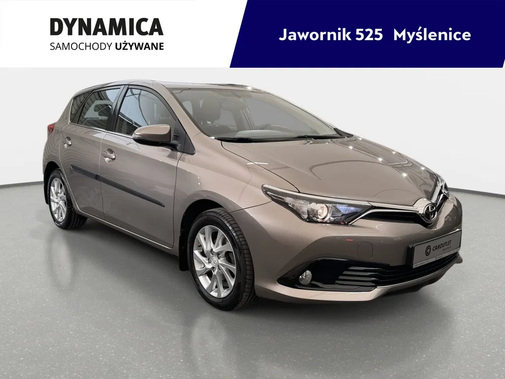 Zdjęcie: 2015 Toyota Auris