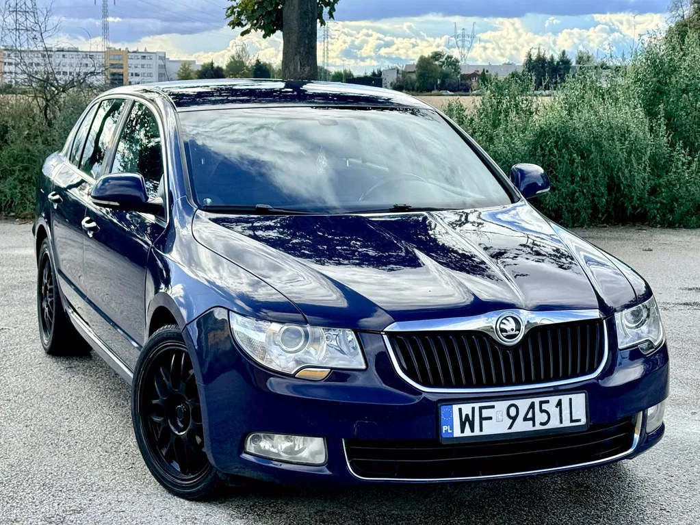 Zdjęcie: 2011 Skoda Superb