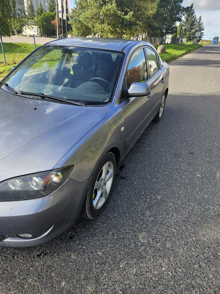 Zdjęcie: 2003 Mazda 3