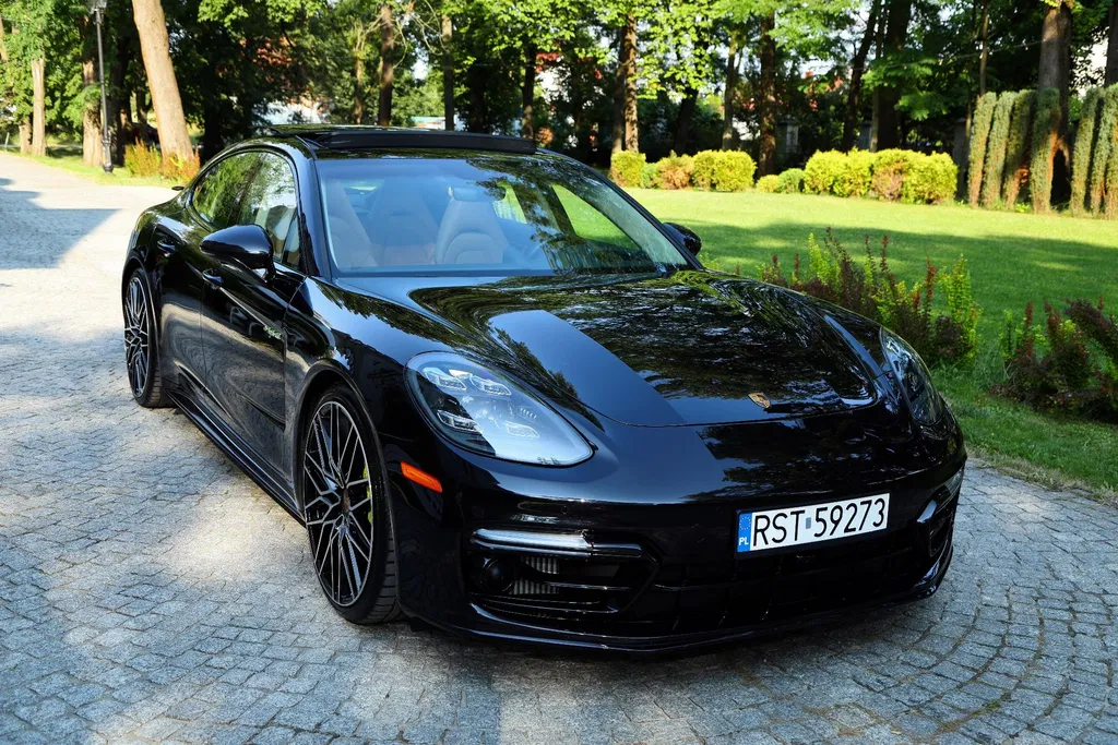 Zdjęcie: 2022 Porsche Panamera