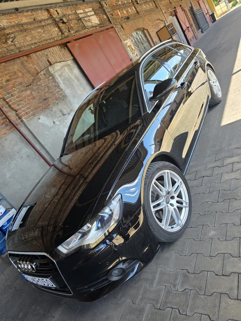 Zdjęcie: 2012 Audi A6 Avant