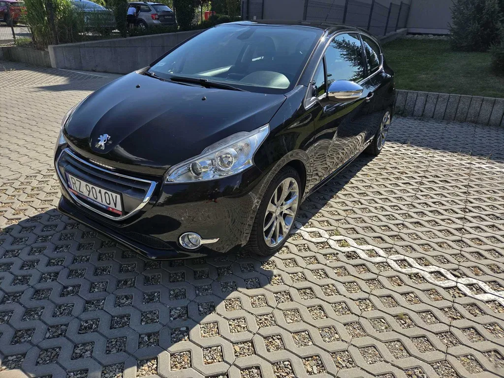 Zdjęcie: 2012 Peugeot 208